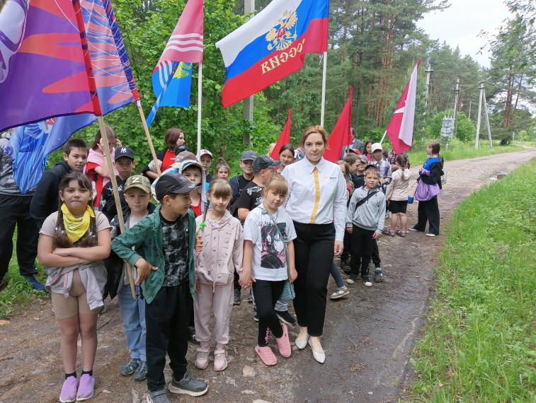 03.06.2025 "ВМЕСТЕ ВЕСЕЛО ШАГАТЬ ПО ПРОСТОРАМ" - ПРОГУЛКА В МИР ПРИРОДЫ.